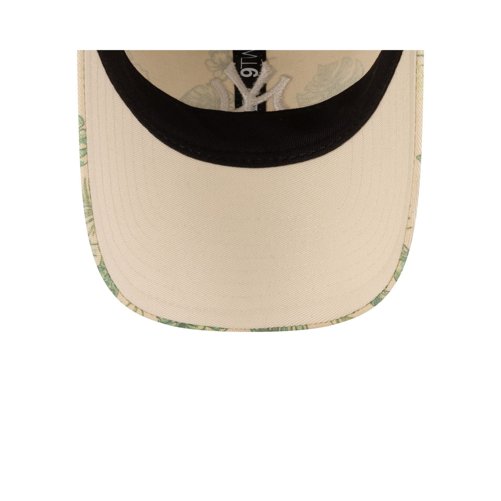 New York Yankees Tropical Cream Women's 9TWENTY Adjustable Hat