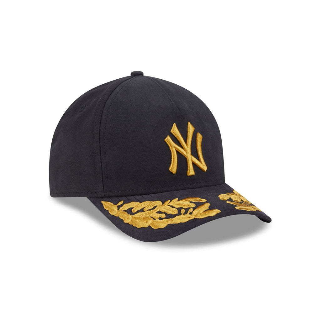 Alpha Industries x New York Yankees Black 9FORTY M-Crown A-Frame Snapback Hat