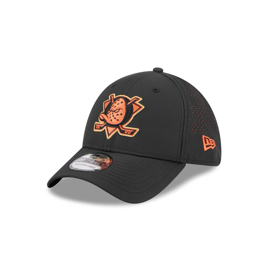 Anaheim Ducks Night 39THIRTY Stretch Fit Hat