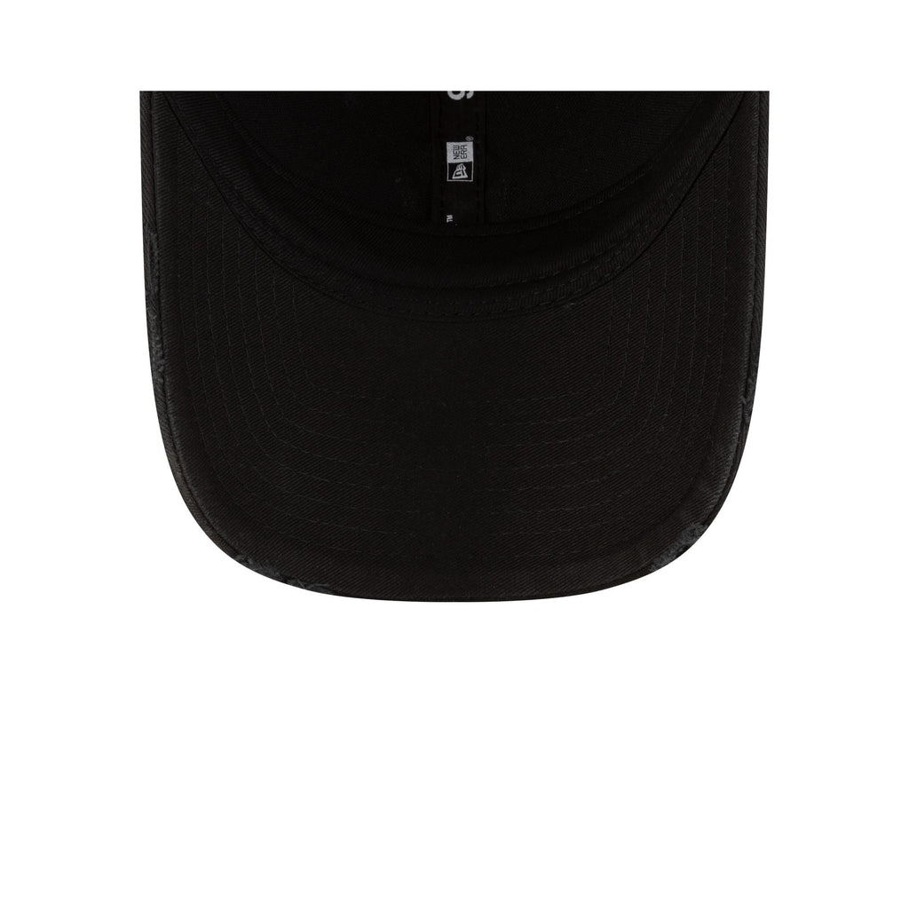 New York Yankees Distressed Black 9FORTY Adjustable Hat