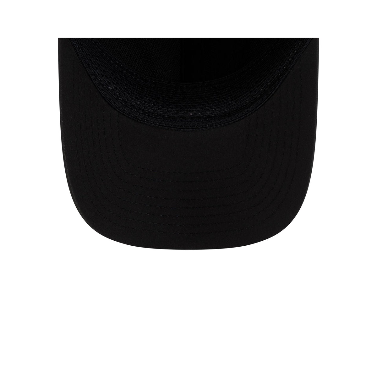 Denver Broncos 2026 Sideline Black 39THIRTY M-Crown Stretch Fit Hat