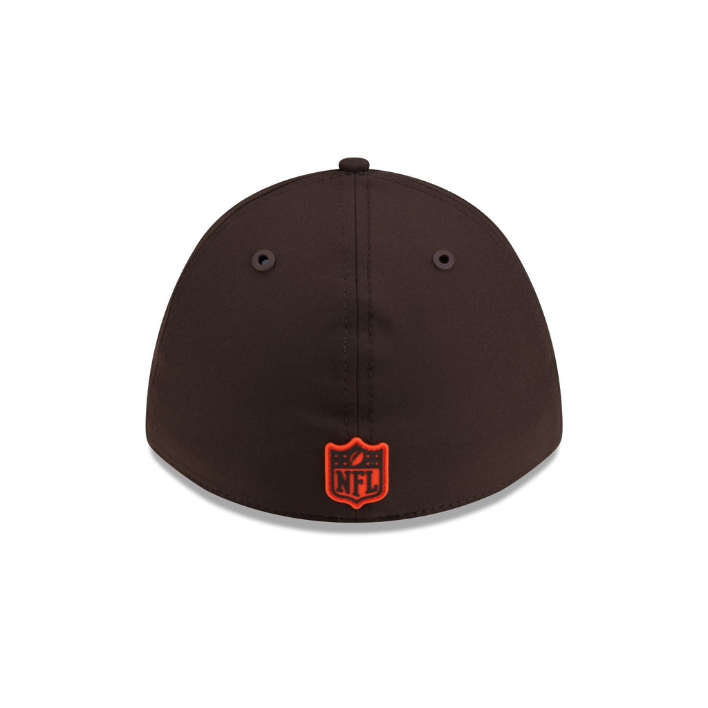 Cleveland Browns 2026 Sideline 39THIRTY M-Crown Stretch Fit Hat