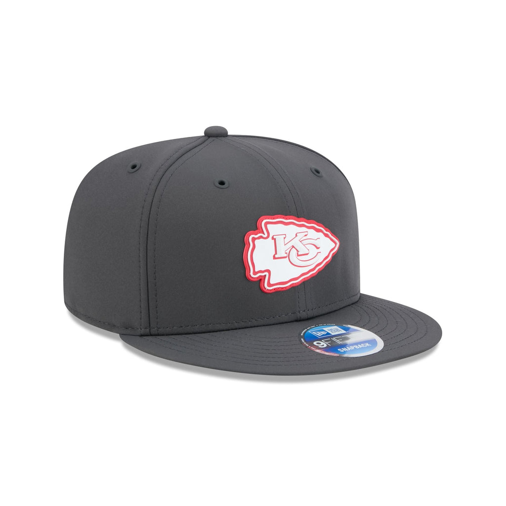 Kansas City Chiefs 2026 Sideline Cold Weather 9FIFTY Snapback Hat