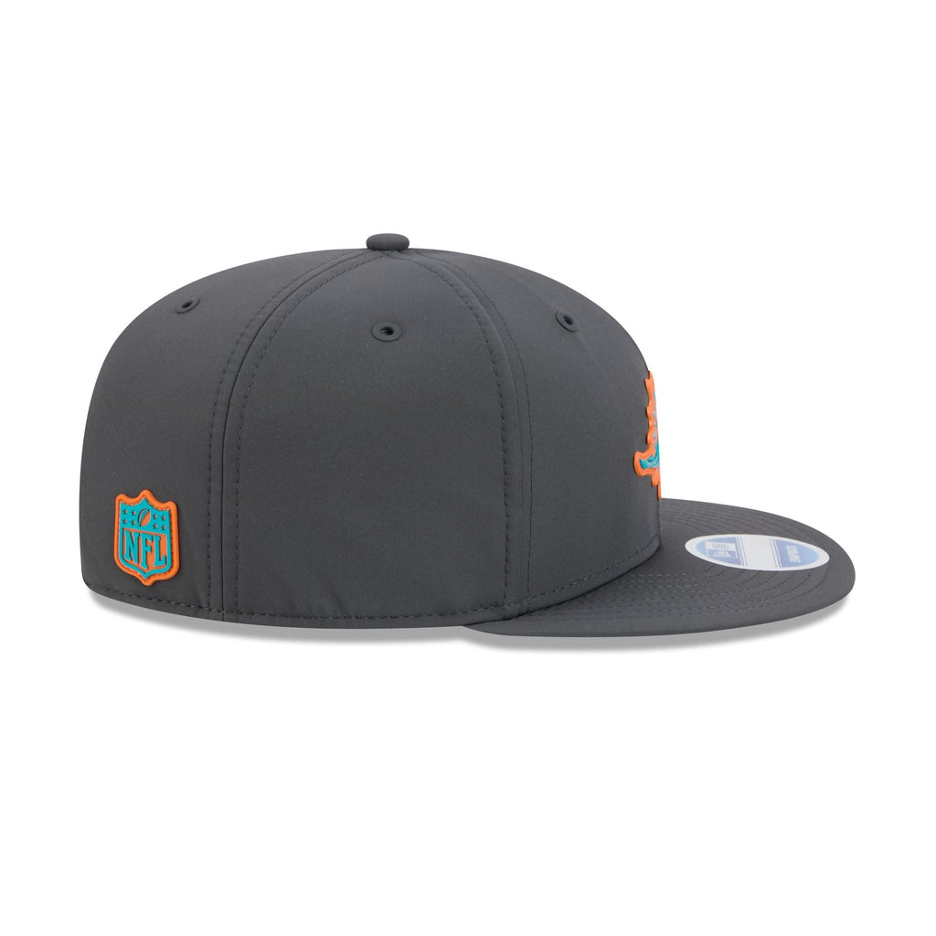 Miami Dolphins 2026 Sideline Cold Weather 9FIFTY Snapback Hat