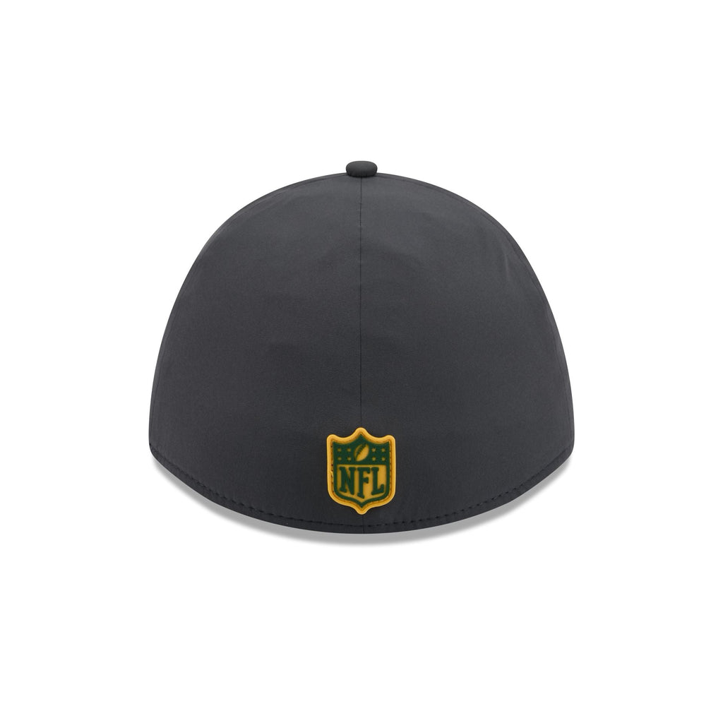 Green Bay Packers 2026 Sideline Cold Weather 39THIRTY M-Crown Stretch Fit Hat
