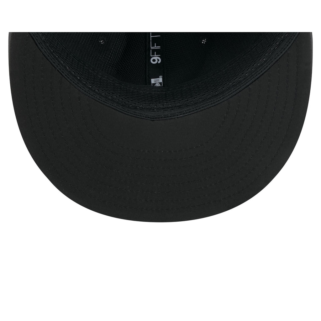 Las Vegas Raiders 2026 Sideline Cold Weather Historic 9FIFTY Snapback Hat