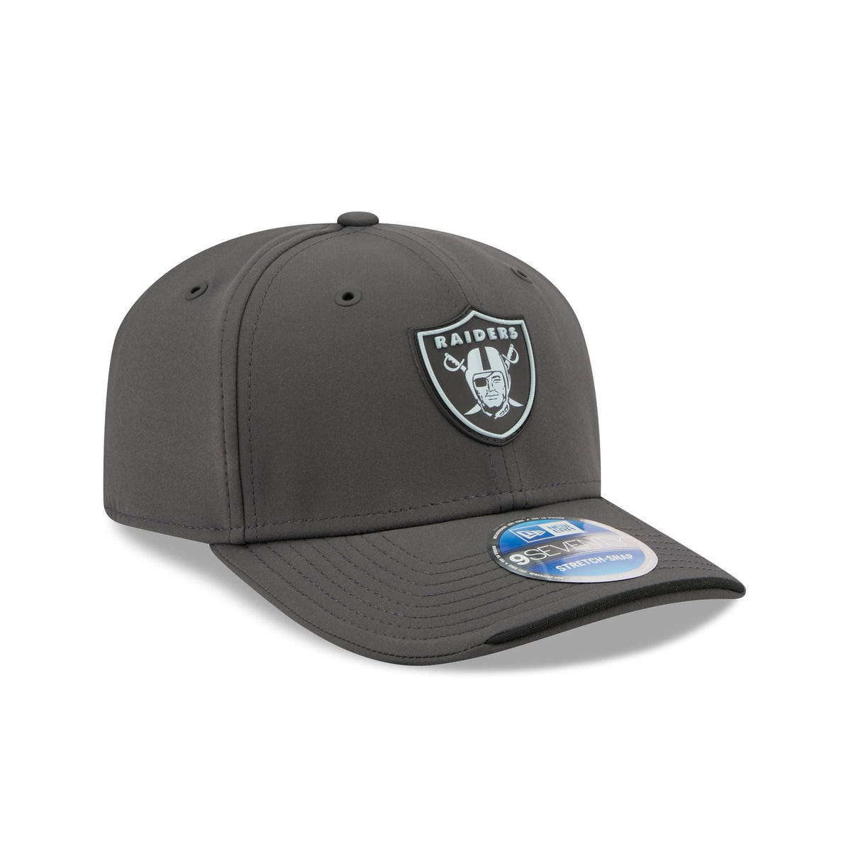 Las Vegas Raiders 2026 Sideline Cold Weather 9SEVENTY Stretch-Snap Hat