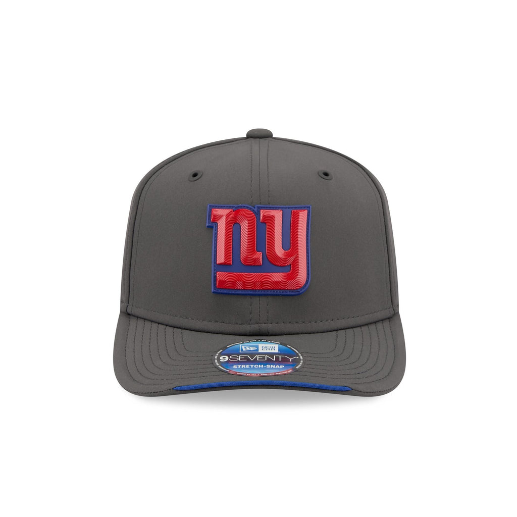New York Giants 2026 Sideline Cold Weather 9SEVENTY Stretch-Snap Hat