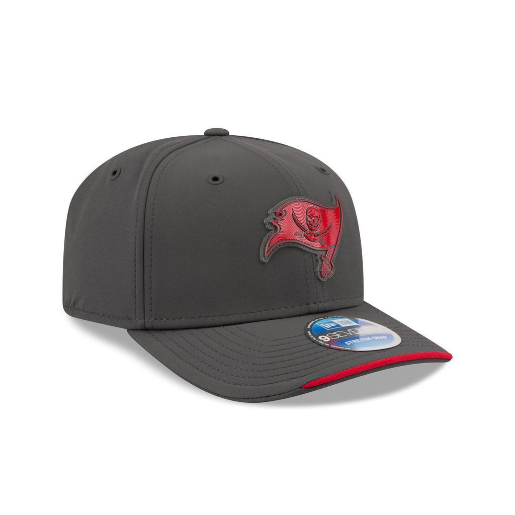 Tampa Bay Buccaneers 2026 Sideline Cold Weather 9SEVENTY Stretch-Snap Hat