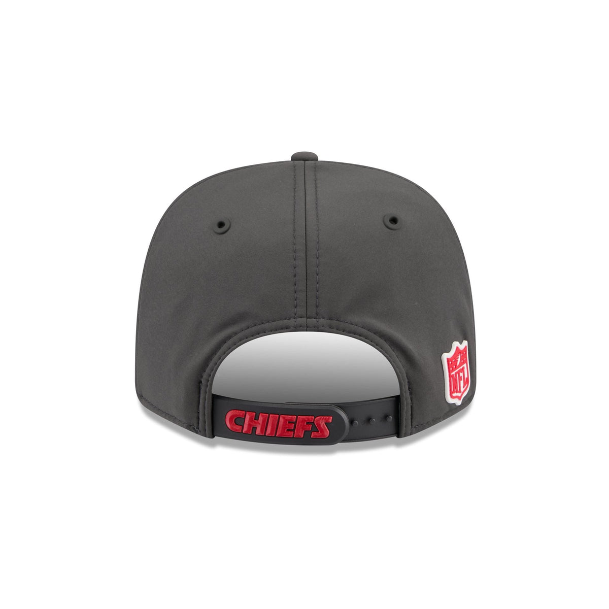 Kansas City Chiefs 2026 Sideline Cold Weather 9SEVENTY Stretch-Snap Hat