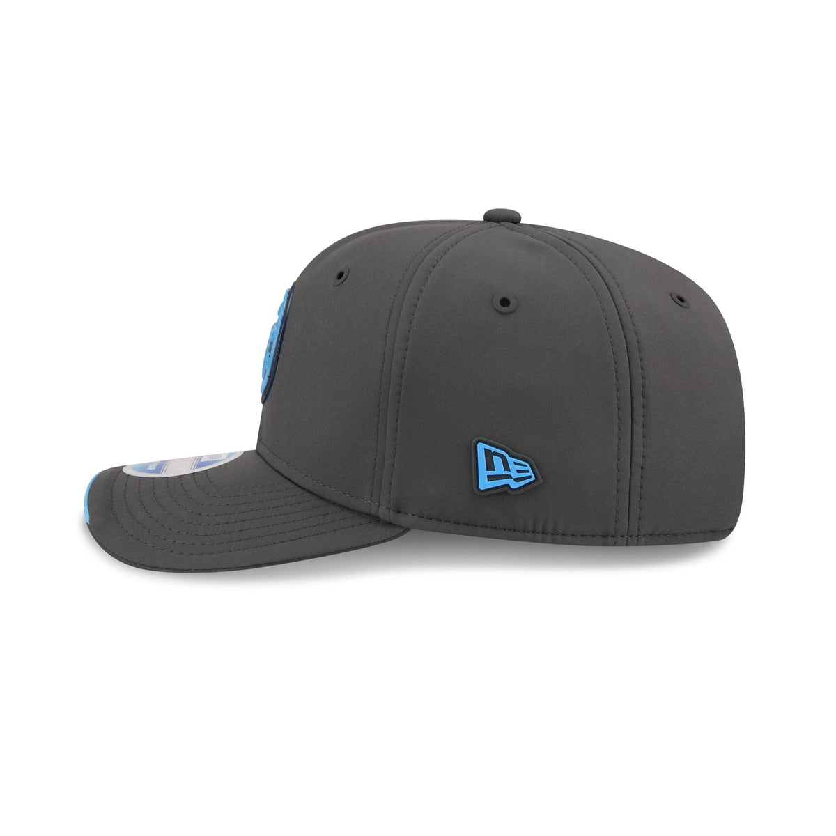 Tennessee Titans 2026 Sideline Cold Weather 9SEVENTY Stretch-Snap Hat