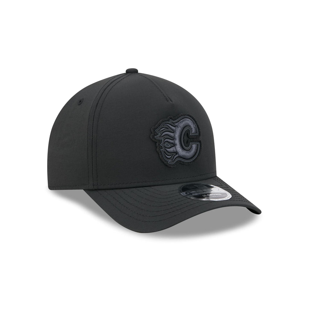 Alpha Industries x Calgary Flames Nylon Black 9FORTY M-Crown A-Frame Snapback Hat