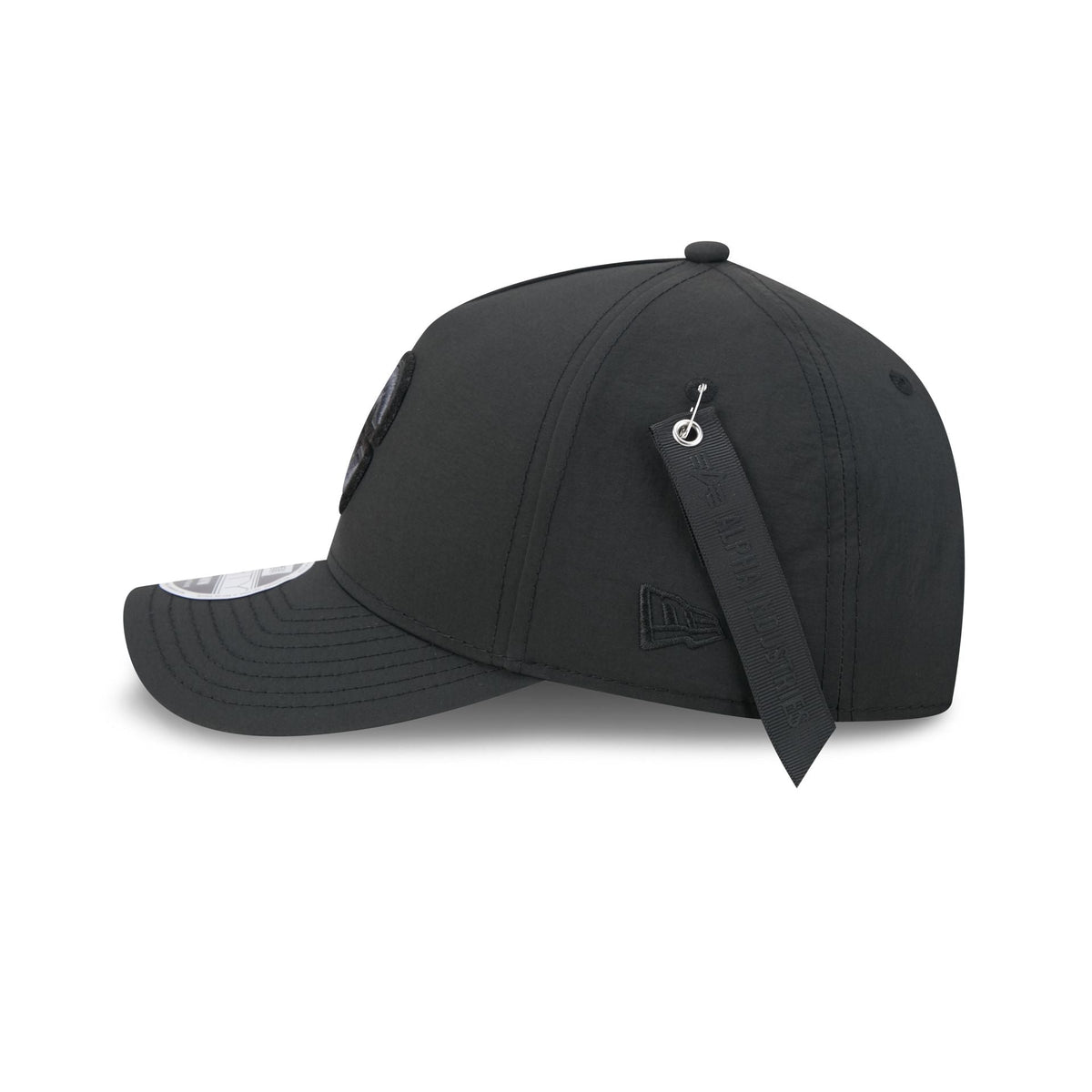 Alpha Industries x Calgary Flames Nylon Black 9FORTY M-Crown A-Frame Snapback Hat